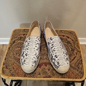 Stuart Weitzman Women's Caralan Snake Print Leather Slip On Espadrille Size 8